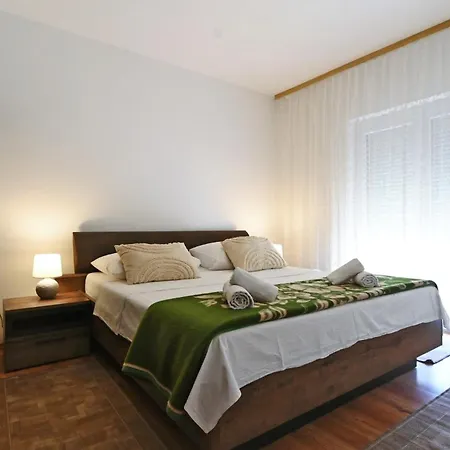 Apartman With Parking Space Betina, Murter - 25424 Betina