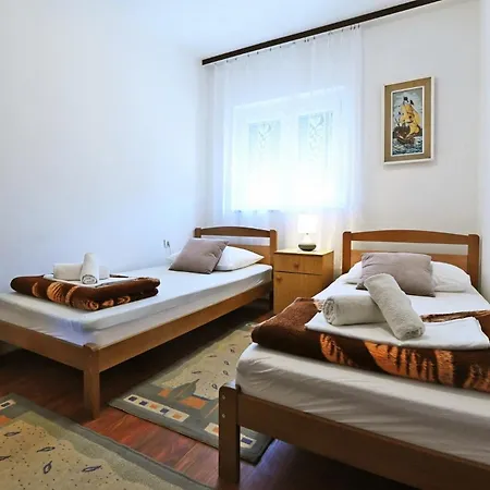 Apartman With Parking Space Betina, Murter - 25424