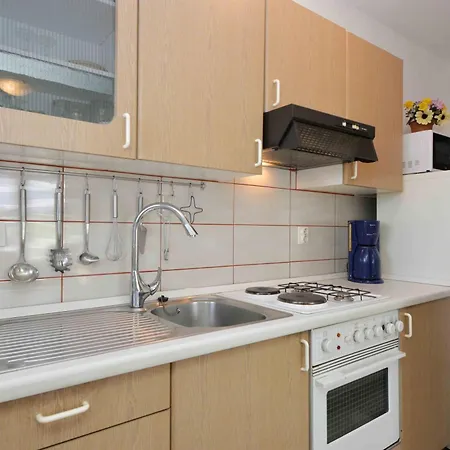 Apartman With Parking Space Betina, Murter - 25424